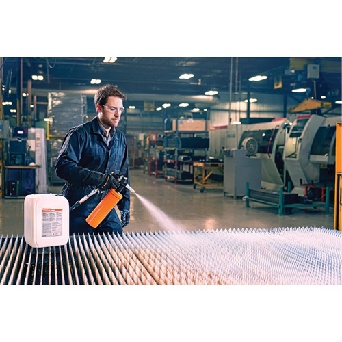 Pompe &agrave; pulv&eacute;riser pour E-Weld Plasma, Longueur du tube 15,4" Les Fournitures Industrielles Méga