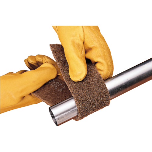 Cut 'n Polish Rolls, Aluminum Oxide, 1" W x 10 yd. L Les Fournitures Industrielles Méga