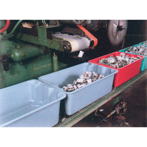 Contenants Stack-N-Nest de Plexton, 19,9" la x 27,5" p x 14" h, Rouge Les Fournitures Industrielles Méga