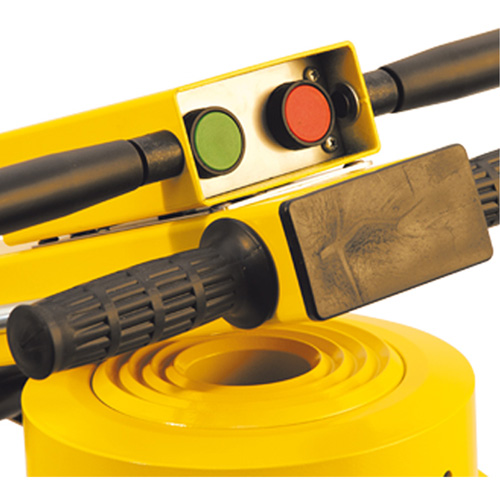 Mammut Jack, 110 Ton(s), Air Hydraulic Les Fournitures Industrielles Méga