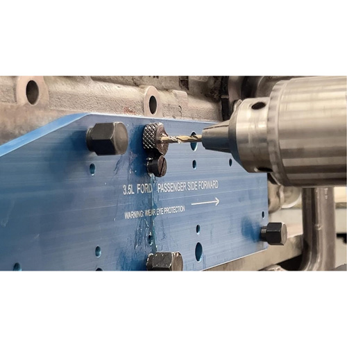 Gabarit de perçage pour installation sur collecteur pour Ford 3,5 L Ecoboost Les Fournitures Industrielles Méga