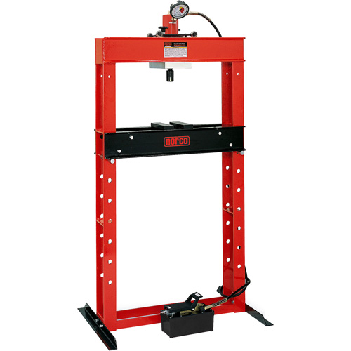 Presse pour atelier op&eacute;r&eacute;e par une pompe hydraulique &agrave; air, Capacit&eacute; 25 tonnes Les Fournitures Industrielles Méga