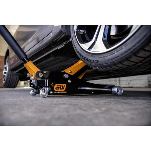 Aluminum Racing Jack, 2 Ton(s) Capacity, 3-1/4" Lowered, 18-1/2" Raised, Manual Hydraulic Les Fournitures Industrielles Méga