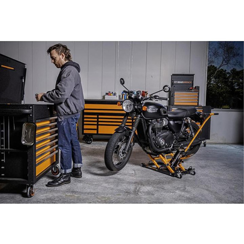 ATV and Motorcycle Jack, 0.75 Ton(s) Capacity, 4-2/3" Lowered, 14-1/2" Raised, Manual Hydraulic Les Fournitures Industrielles Méga
