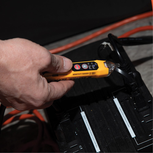 Premium Non-Contact Voltage and GFCI Receptacle Electrical Test Kit Les Fournitures Industrielles Méga