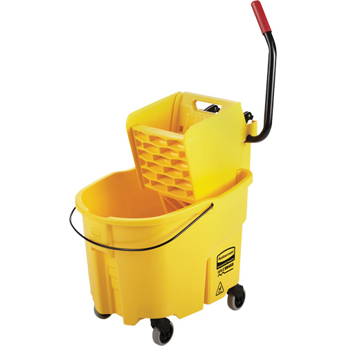 Ensemble de seau pour vadrouille et essoreuse WaveBrake, Pression lat&eacute;rale, 8,75 gal. US (35 pintes), Jaune Les Fournitures Industrielles Méga