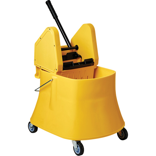 Ensemble de seau pour vadrouille et essoreuse Champ, Pression vers le bas, 7,5 gal. US (30 pintes), Jaune Les Fournitures Industrielles Méga