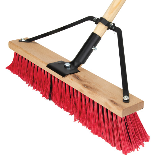 Balai-brosse &agrave; manche renforc&eacute;, 18", Moyen, Soies PVC Les Fournitures Industrielles Méga