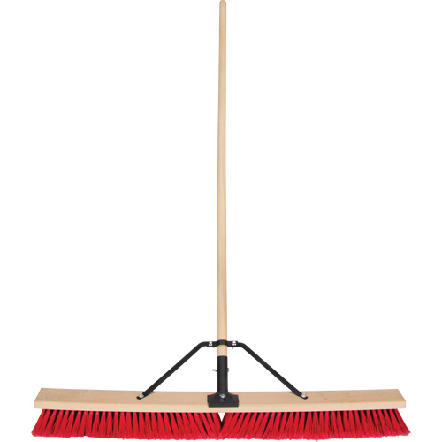 Balai-brosse &agrave; manche renforc&eacute;, 36", Moyen, Soies PVC Les Fournitures Industrielles Méga