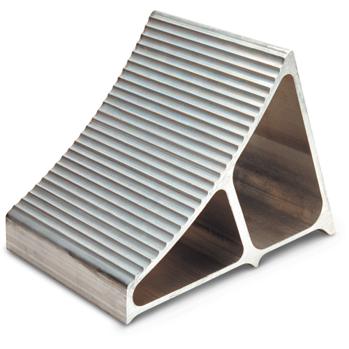 Cales-roue en aluminium, 7" la x 11-1/2" p x 8" h Les Fournitures Industrielles Méga