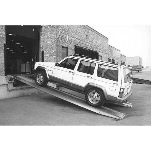 Aluminum Twin Ramps with Perforated Traction Grip Les Fournitures Industrielles Méga