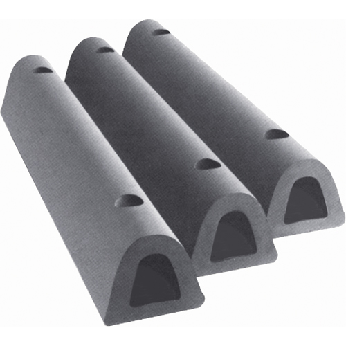 D&eacute;fenses de quai en caoutchouc refoul&eacute;, Caoutchouc, 4-1/2" la x 18" lo x 3-3/4" p Les Fournitures Industrielles Méga