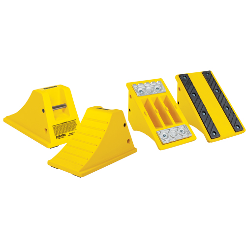 Cales-roue tout-terrain robustes, Polyur&eacute;thane, Jaune, 11-1/4" la x 21" p x 12-1/4" h Les Fournitures Industrielles Méga