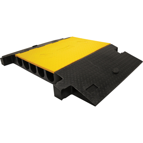 Protecteur de c&acirc;ble robuste Yellow Jacket, 5 canaux, 35,75" lo x 57,25" la x 5,125" h Les Fournitures Industrielles Méga