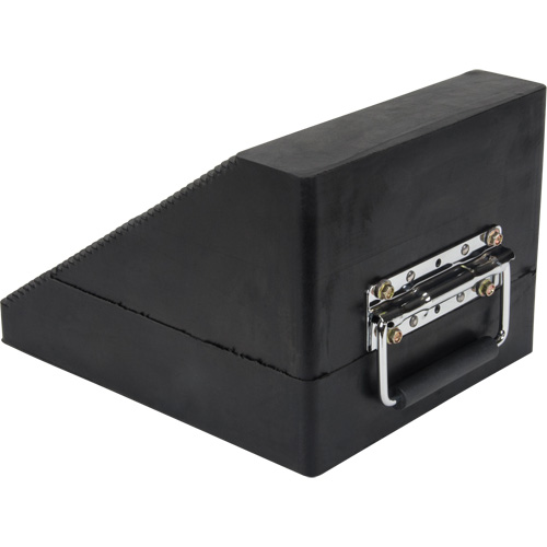 Wheel Chock, 10-5/8" x 8-5/8" x 7", Black Les Fournitures Industrielles Méga