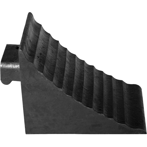 Wheel Chock, 9-3/4" x 7-1/4" x 7-3/4", Black Les Fournitures Industrielles Méga
