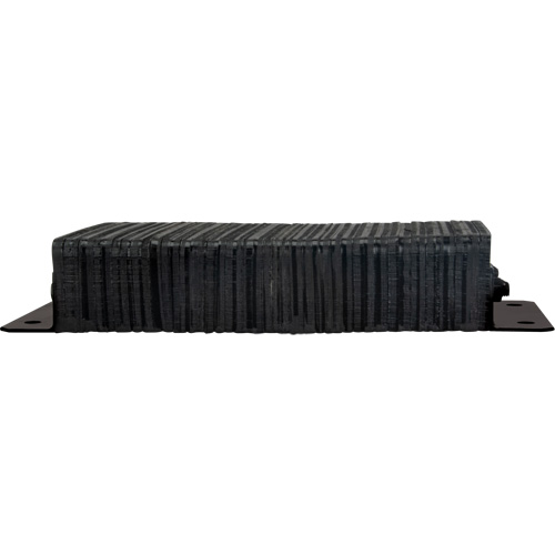 Laminated Dock Bumpers, Horizontal, Rubber, 24" W x 4" D x 12" H Les Fournitures Industrielles Méga
