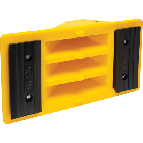 Cales de roue avec surface antid&eacute;rapante en caoutchouc, Polyur&eacute;thane, Jaune, 11-1/4" la x 21" p x 12-1/4" h Les Fournitures Industrielles Méga
