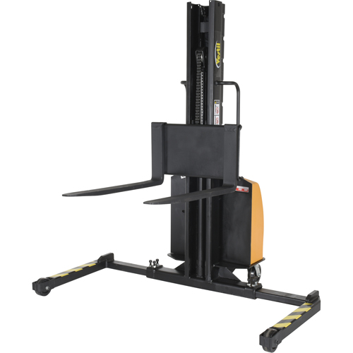 Gerbeur motoris&eacute; avec m&acirc;t &eacute;troit, Fonctionnement &eacute;lectrique, Capacit&eacute; 1500 lb, Lev&eacute;e max 63" Les Fournitures Industrielles Méga