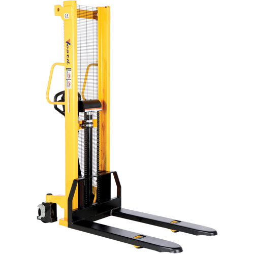 Manual Hydraulic Stacker, Hand Pump Operated, 2000 lbs. Capacity, 63" Max Lift Les Fournitures Industrielles Méga