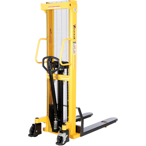 Manual Hydraulic Stacker, Hand Pump Operated, 2000 lbs. Capacity, 63" Max Lift Les Fournitures Industrielles Méga