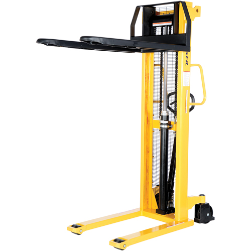 Manual Hydraulic Stacker, Hand Pump Operated, 2000 lbs. Capacity, 63" Max Lift Les Fournitures Industrielles Méga