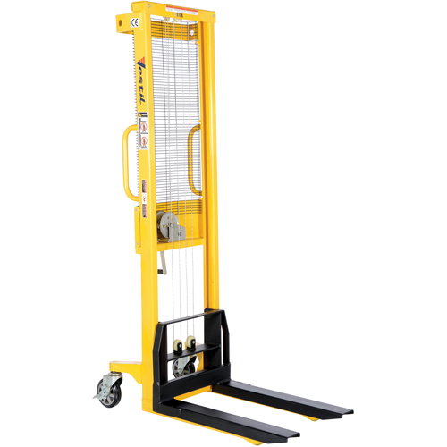 Manual Stacker, Hand Winch Operated, 770 lbs. Capacity, 60" Max Lift Les Fournitures Industrielles Méga