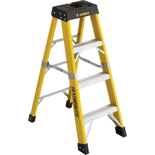 Industrial Heavy-Duty Stepladders (6400 Series), 4', Fibreglass, 300 lbs. Capacity, Type 1A Les Fournitures Industrielles Méga
