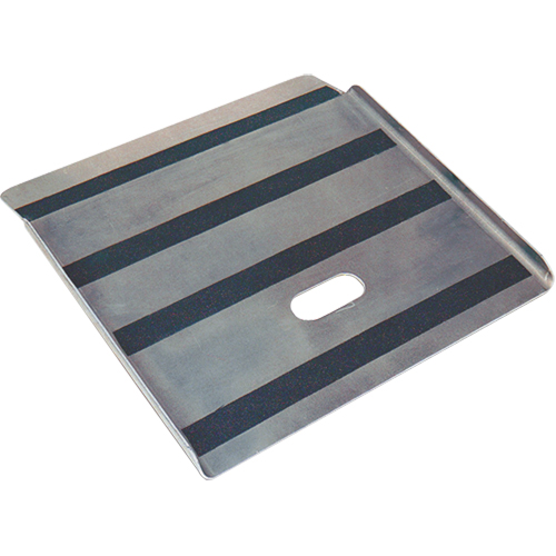 Aluminum Curb Ramp, 750 lbs. Capacity, 27" W x 27" L Les Fournitures Industrielles Méga