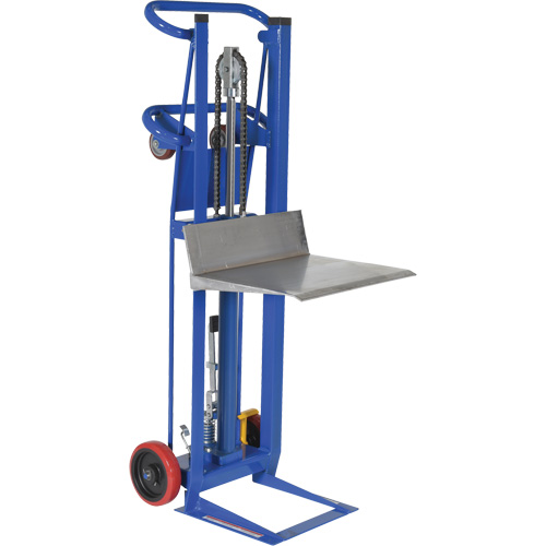 Hydra Lift Platform Stacker, Foot Pump Operated, 750 lbs. Capacity, 52" Max Lift Les Fournitures Industrielles Méga