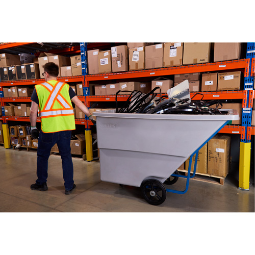 Tilt Truck, Polyethylene, 1.1 cu. yd., 1250 lbs. Load Capacity Les Fournitures Industrielles Méga