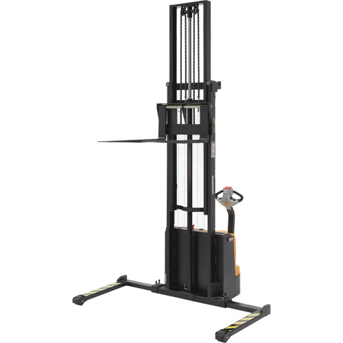 Double Mast Stacker, Electric Operated, 2200 lbs. Capacity, 150" Max Lift Les Fournitures Industrielles Méga