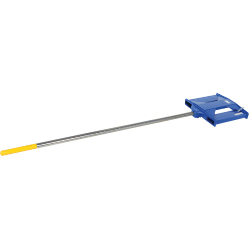 P&ocirc;le de transport de tapis pour chariot &eacute;l&eacute;vateur, 120-1/2" longueur, Install&eacute; sur fourche, Capacit&eacute; de 2200 lb Les Fournitures Industrielles Méga