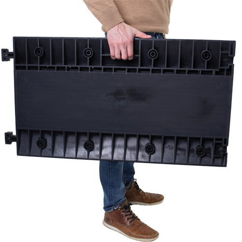 Powerhouse Heavy-Duty Straight Cable Protector, 5 Channels, 36" L x 19.75" W x 2.25" H Les Fournitures Industrielles Méga