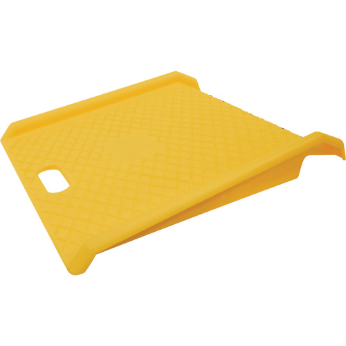 Portable Poly Hand Truck Curb Ramp, 1000 lbs. Capacity, 27" W x 27" L Les Fournitures Industrielles Méga