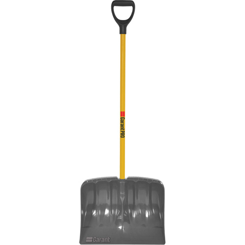 High Capacity Mountain Mover Snow Shovel, Polypropylene Blade, 19" Wide, D-Grip Handle Les Fournitures Industrielles Méga