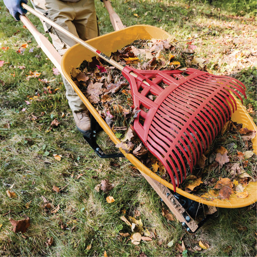 Leaf Rake, 24" Blade, Wood Handle, Plastic Blade Les Fournitures Industrielles Méga