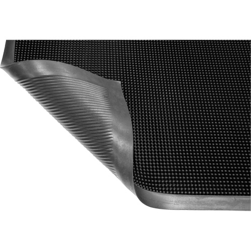 Tapis Gritstop Fingermat, Caoutchouc, Grattoir Type, Motif Textur&eacute;, 2' x 2-2/3', Noir Les Fournitures Industrielles Méga