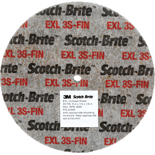 Scotch-Brite EXL Unitized Wheel, 5" x 1/4", 1/4" Arbor, Fine Grit, Silicon Carbide Les Fournitures Industrielles Méga