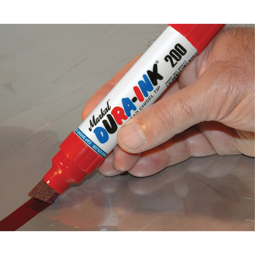 Dura-Ink&reg; Marker #200, Red, Chisel Tip Les Fournitures Industrielles Méga