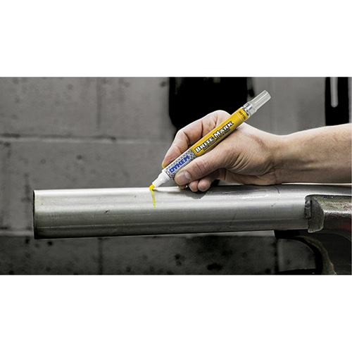 Brite-Mark&reg; Medium Tip Paint Marker, Liquid, Yellow Les Fournitures Industrielles Méga
