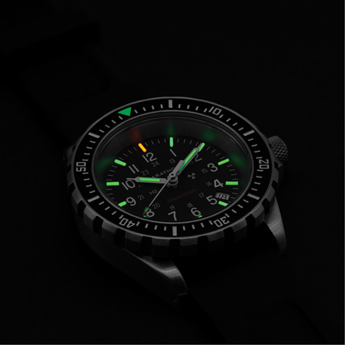 Large Diver's Quartz Watch, Digital, Battery Operated, 41 mm, Black Les Fournitures Industrielles Méga