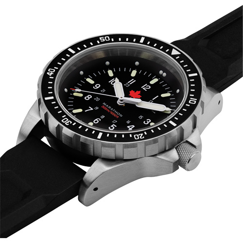 Red Maple Jumbo Diver's Quartz Watch, Digital, Battery Operated, 46 mm, Black Les Fournitures Industrielles Méga