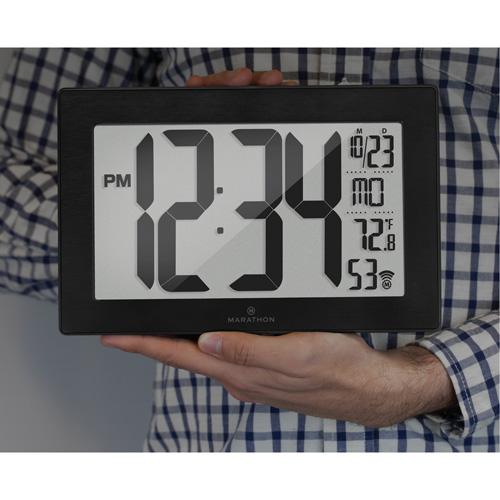 Self-Setting & Self-Adjusting Wall Clock with Stand, Digital, Battery Operated, Black Les Fournitures Industrielles Méga
