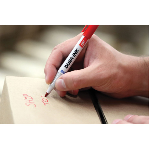 Dura-Ink&reg; Markers - #15, Red, Fine Tip Les Fournitures Industrielles Méga