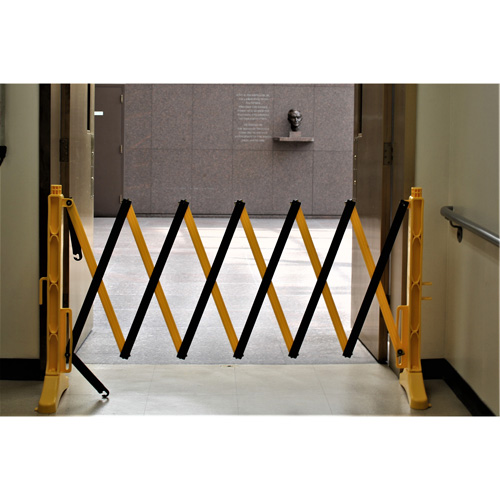 Barri&egrave;re Xpandit, 36" h x 11,5' lo, Noir/Jaune Les Fournitures Industrielles Méga