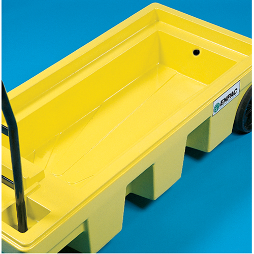 Chariots Poly-Spillcart, 66,5" lo x 29" la x 43,9" h, Cap. de d&eacute;versement 57 gal. US Les Fournitures Industrielles Méga