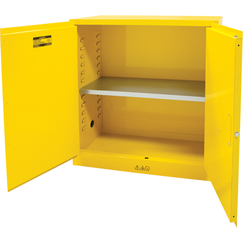 Armoire pour produits inflammables, 30 gal., 2 Porte(s), 43" La x 44" h x 18" p Les Fournitures Industrielles Méga