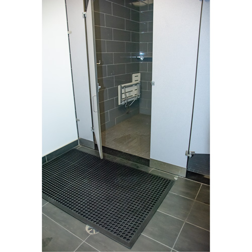Outdoor Entrance Matting, Rubber, Scraper Type, Textured Pattern, 2' x 2-2/3', Black Les Fournitures Industrielles Méga