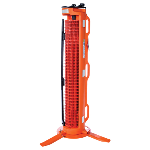 Barri&egrave;re avec 3 pieds, 50' lo, Plastique, Orange Les Fournitures Industrielles Méga